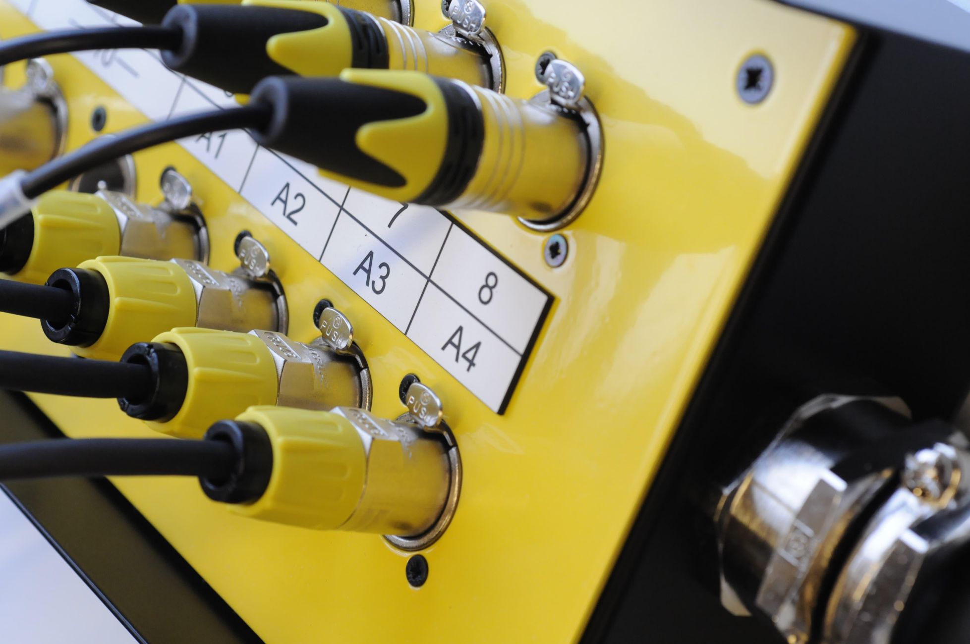 Cunard Queen Elizabeth Robolights Audio Stage4